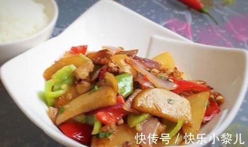 洋葱|孩子放假秋游特别开心吃饭食欲大开,多吃小炒菜,鲜香下饭