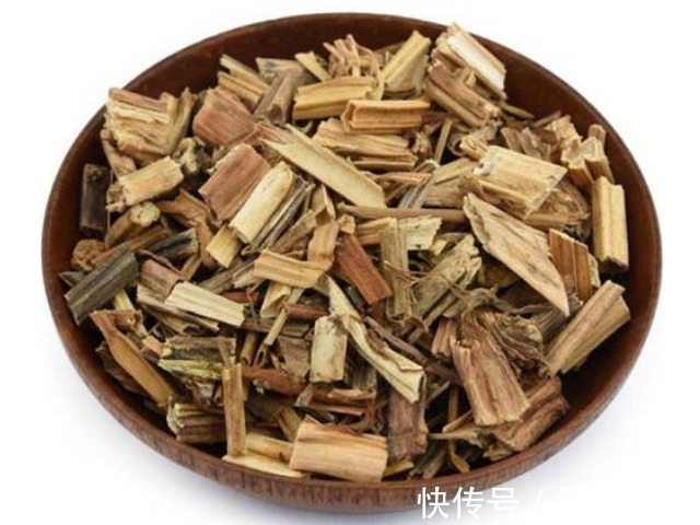 老年人|年龄越大,膝盖老化越严重,中医上的一个热敷法让膝盖多用10年