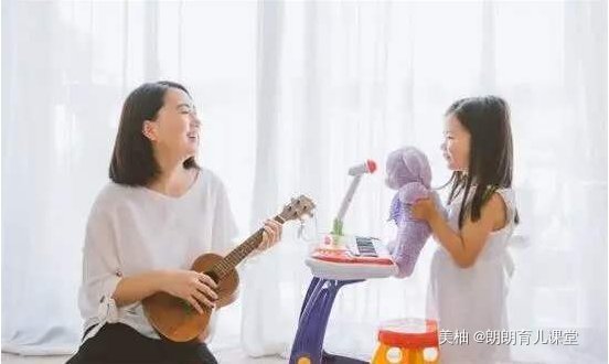 安全感|优秀的孩子,都是父母“陪”出来的,但请避开这3个错误的方式