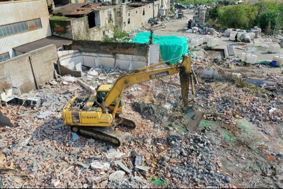 新三梅中学|轰隆隆｜新三梅中学近在咫尺