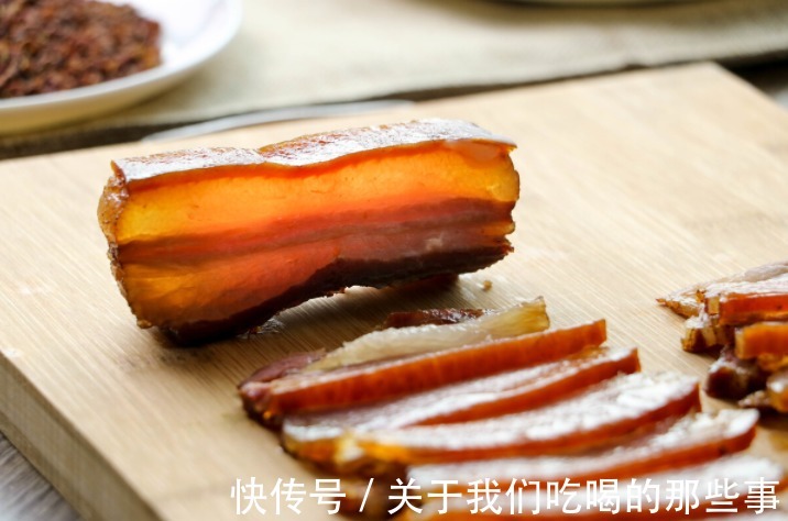 腌腊肉时,10斤肉放多少盐?牢记3点,腊肉不霉不臭,越放越好吃