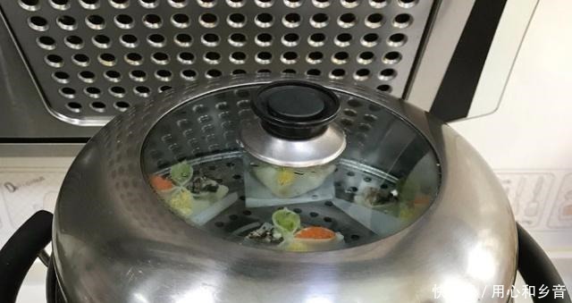 入绞肉机|这样一来,皮肤又软又韧,馅料又新鲜又香