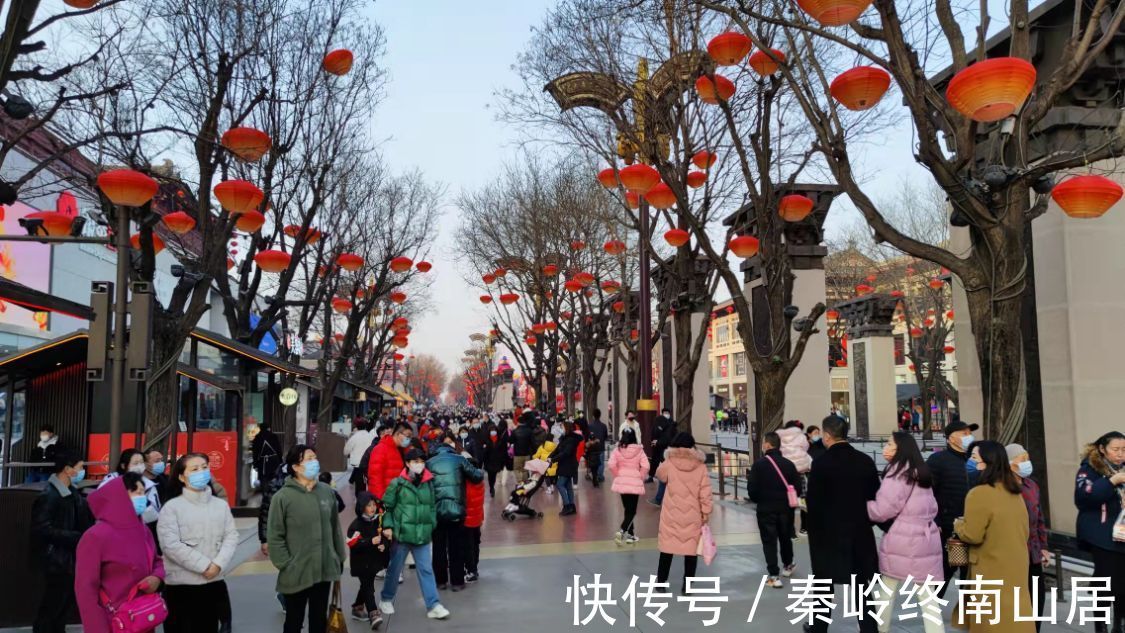 大唐|看惯了热闹与繁华,雪中别样的西安大雁塔和大唐不夜城,你见过吗,像极了唐朝