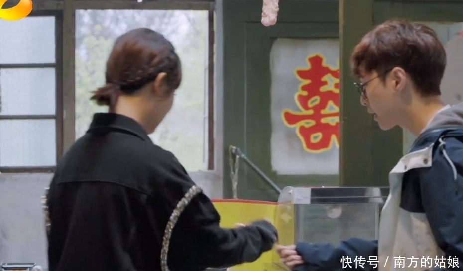 偶像练习生 在杨紫和张艺兴身上,我嗅到了爱情的味道!