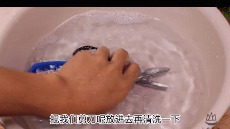 摩擦|不管剪刀有多钝，千万不要扔掉，学会这一招，剪刀瞬间锋利如新