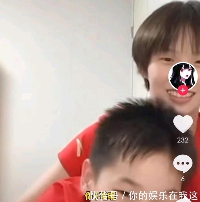 全红婵|陈芋汐摇头晃脑:你赶紧回答问题啊!全红婵一脸懵圈:啊?说我呢