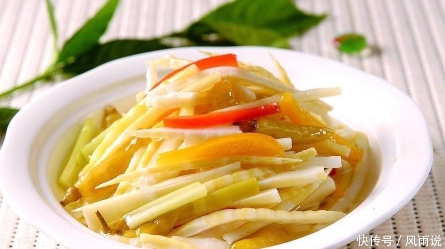 竹笋|游完武当山,顺便掰个竹笋回来做菜,很美味