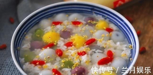 燕窝|女孩子必学的养颜方法,一周喝一次,皮肤吹弹可破