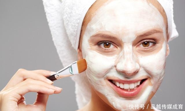 精华|敷面膜时，面膜里面的那张塑料纸别扔了，其实它的用处比面膜都多
