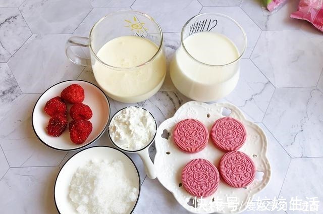 爱吃奥利奥的人注意教你3步做成冰淇淋，冰凉丝滑，香甜无冰渣