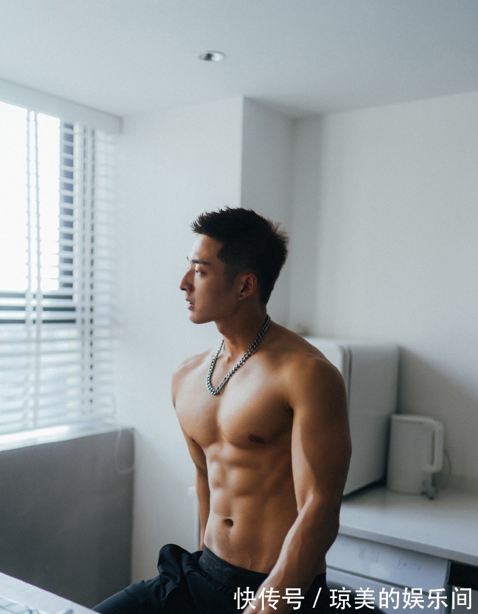 肌肉|成都体育学院肌肉学霸，看这人鱼线公狗腰，就知道耐力十足！