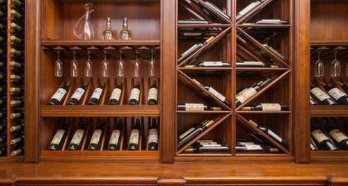 臭猪肉|四种不怕过期的食物,放的时间越久越值钱,千万记住别再扔掉了