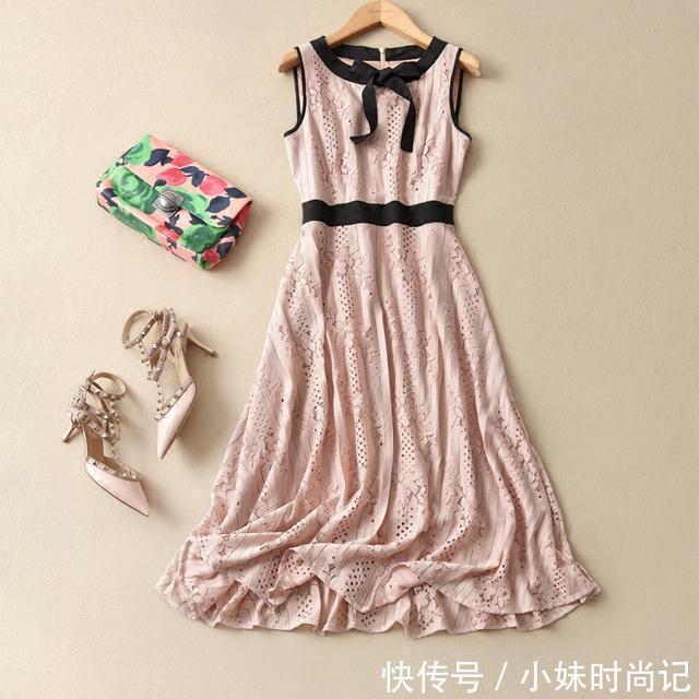 蕾丝|越是好穿舒适的真丝裙,就越是能在炎炎夏日里穿出一股清流的凉爽