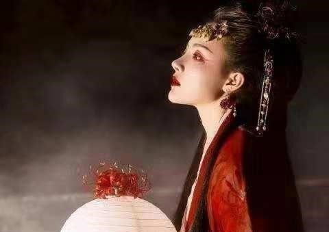 宠文重生后5岁小皇帝带没断奶的媳妇上朝,临时用龙袍当尿布!