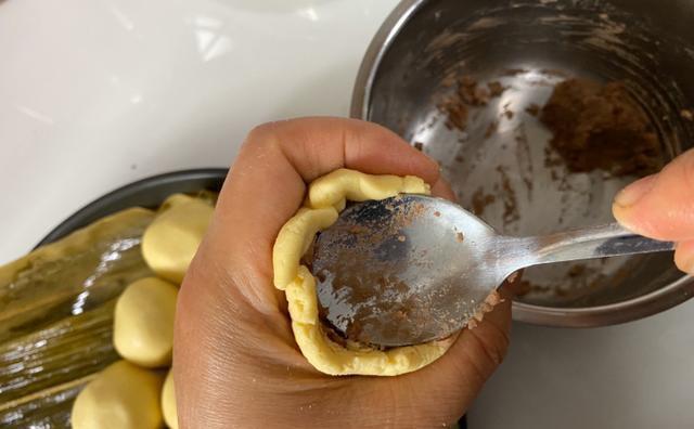 豆包|农村妈妈教你做好吃的粘豆包,香甜软糯不粘牙,做一次能吃半个月