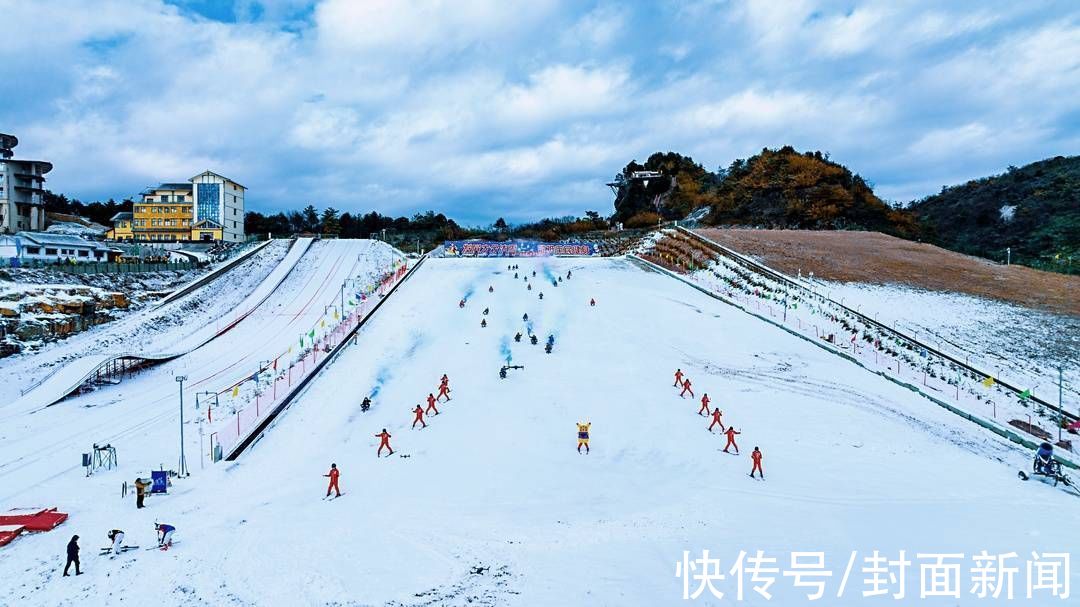 冉科|辐射川渝陕 四川宣汉罗盘顶滑雪场成川东滑雪胜地