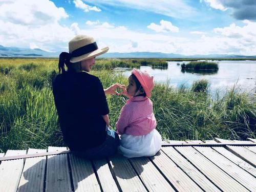 全球首例！2岁女童却有80岁的脸，网友：希望能像本杰明巴顿一样