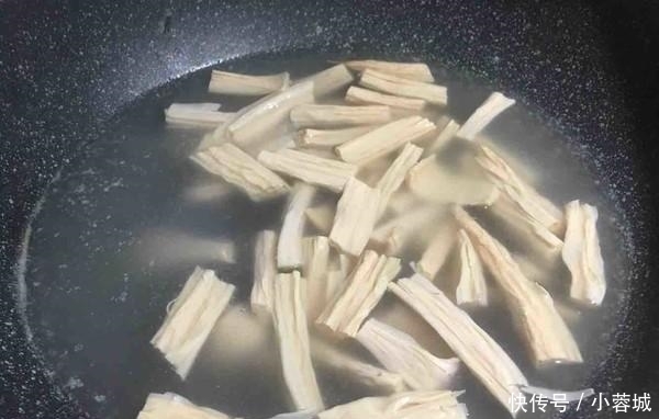 春天来了，这是“小人参”，孩子常吃不生病，个子还能长得快