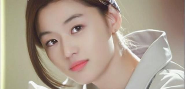 女人再忙也要别忘：出门尽量化“淡妆”，教你正确顺序，简单漂亮