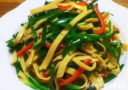 做法简单，口感滑嫩，没有肉也特别香，上桌孩子都抢着吃