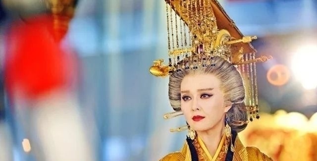 马前课!诸葛亮神准预言诗,14首对应14个朝代,当下应验到第11首