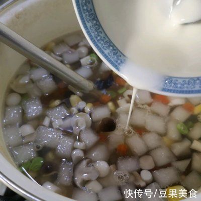  十分钟快手菜腊八暖冬季~八宝鲜蔬养身羹，比外卖强