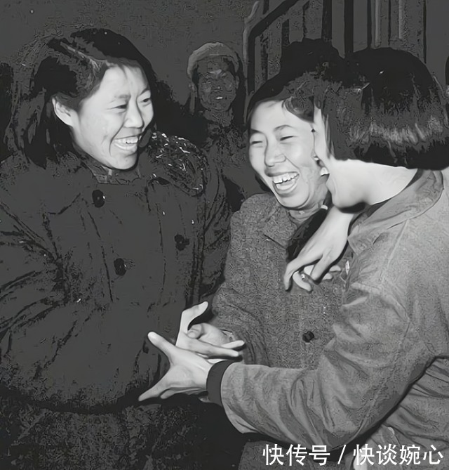 晚年|人民币上女拖拉机手原型,真正妇女能顶半边天,晚年才知是自己