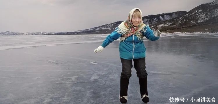 老年|80岁奶奶独居贝加尔湖畔,零下40℃,出门靠溜冰,喝水靠凿冰,网友:是个狠人!