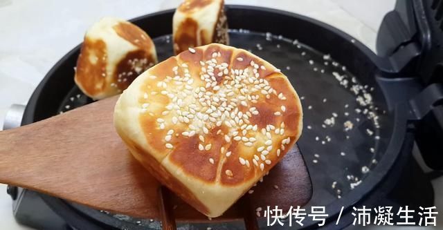 家常|面粉这样做太香了，不用烤不油炸，比吃面包还香，一次8个不够吃
