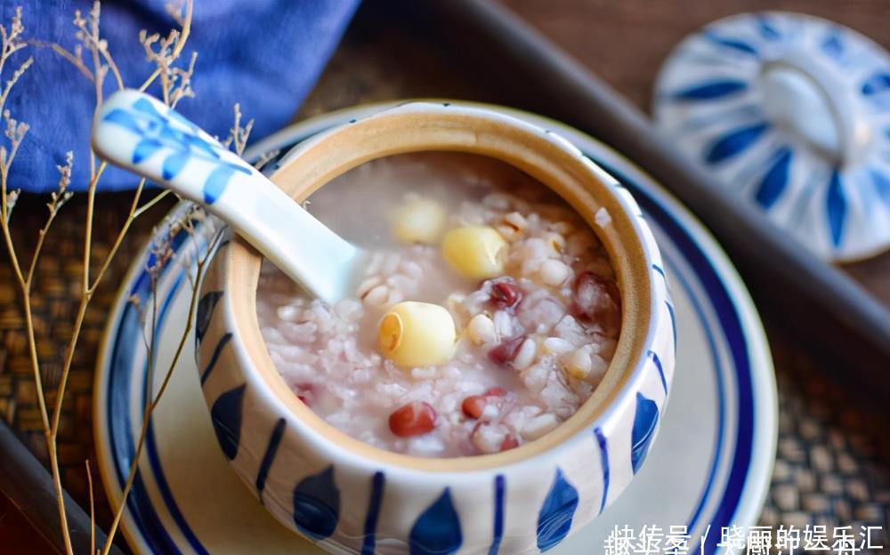 不错|熬白粥时,锅里只加水就不错了!大厨教你这3招,米粥黏稠又好喝