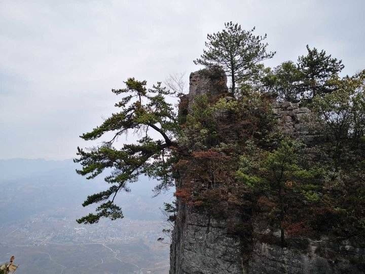 甘绍群：走进恩施大峡谷