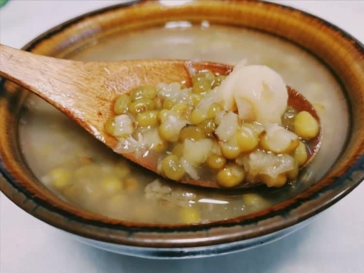 消暑|绿豆熬汤配什么最好？教你6种不一样的做法，营养丰富，消暑解渴