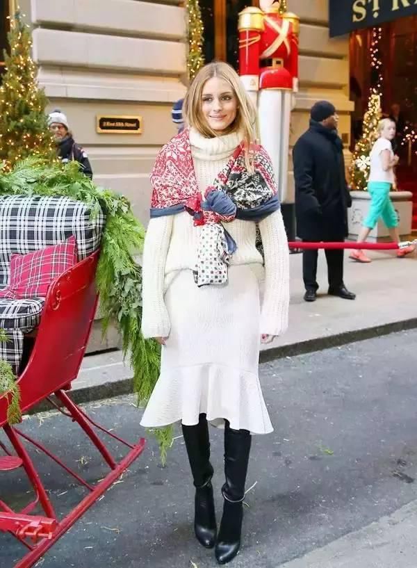 女人这样穿毛衣，从初秋时髦到寒冬！