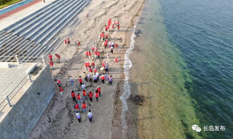 岸线|“志愿红”成为守护岸线的“环保卫士”