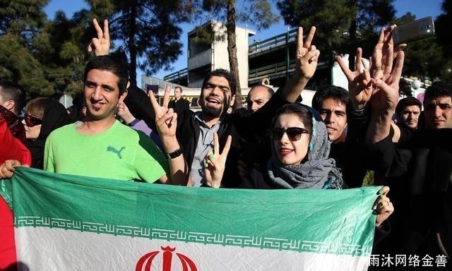 阿拉伯人都在世俗化,为何波斯人却偏偏选择政教合一?