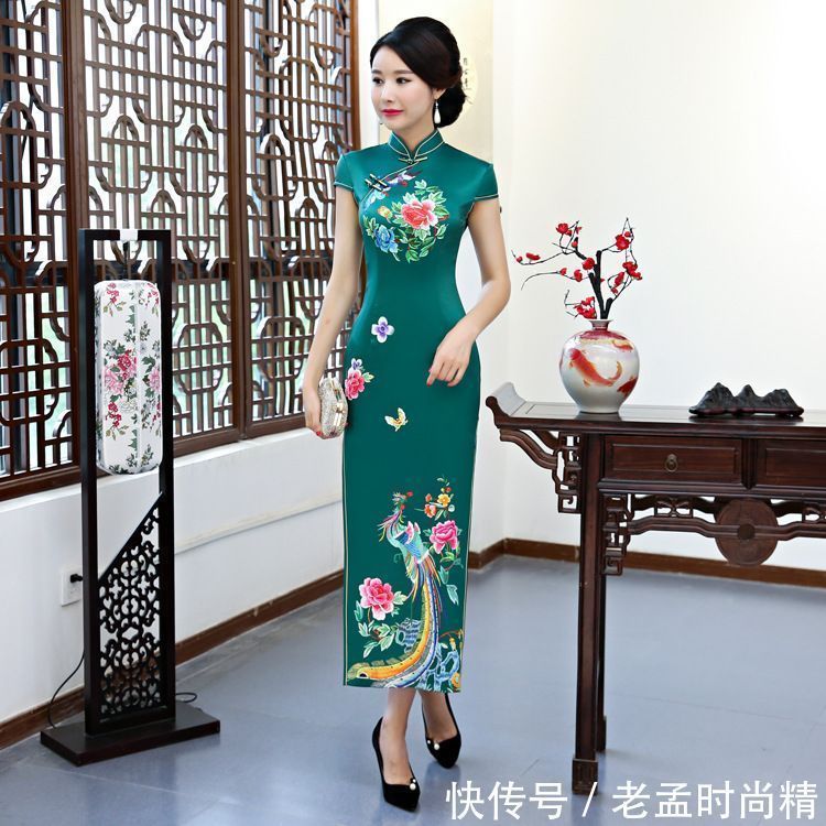 蕾丝 穿旗袍的女人更能显姿态,让人从头到脚都有气质