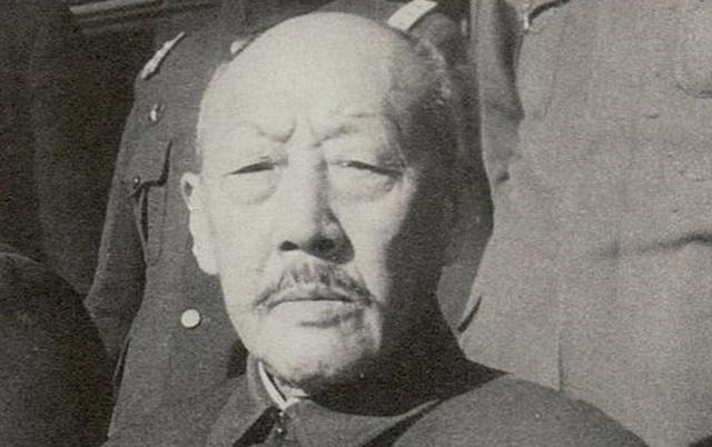 为活命躲在深山30年,病死后被老农发现,从