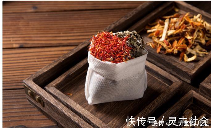 夜交藤|养心阴,治失眠!中医师:简单几味中药,让你一觉睡到天亮