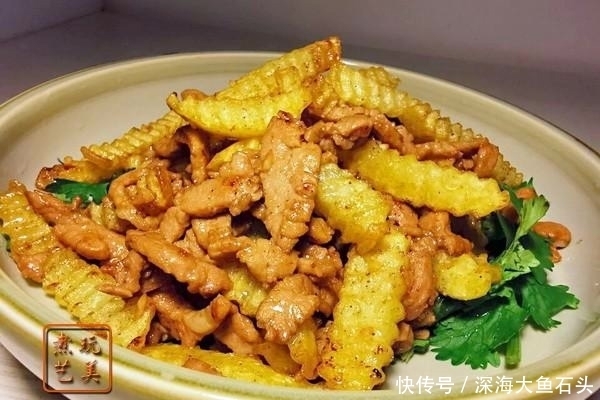 肉丝|土豆炒肉丝？薯条炒肉丝？一样的食材，动了手脚后，老少皆宜