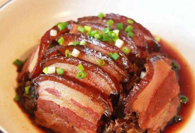 过年必不可少的硬菜！一招教你这样做扣肉，好吃不腻，待客倍有面