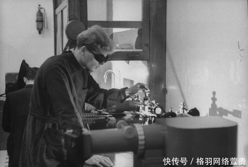 1956年苏联最高学府莫斯科国立大学刻苦攻读的中国留学生