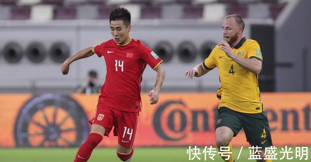 国足|2选1!名嘴詹俊为国足准备2套阵型,阿兰终获重用,首战4主力遭弃!
