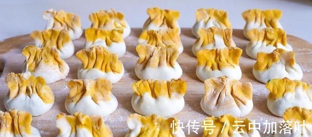 煮速冻水饺，很多人第1步就错了，掌握4个步骤，和鲜水饺一样好吃！