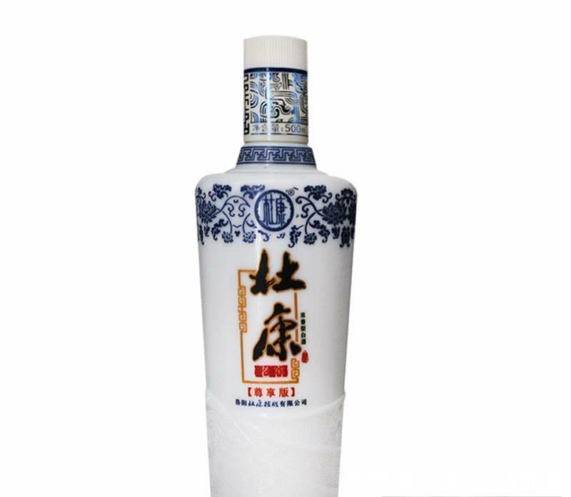 外人|说白酒越贵越好的都是行外人,这3种“尴尬酒”,档次不高却是粮食酒