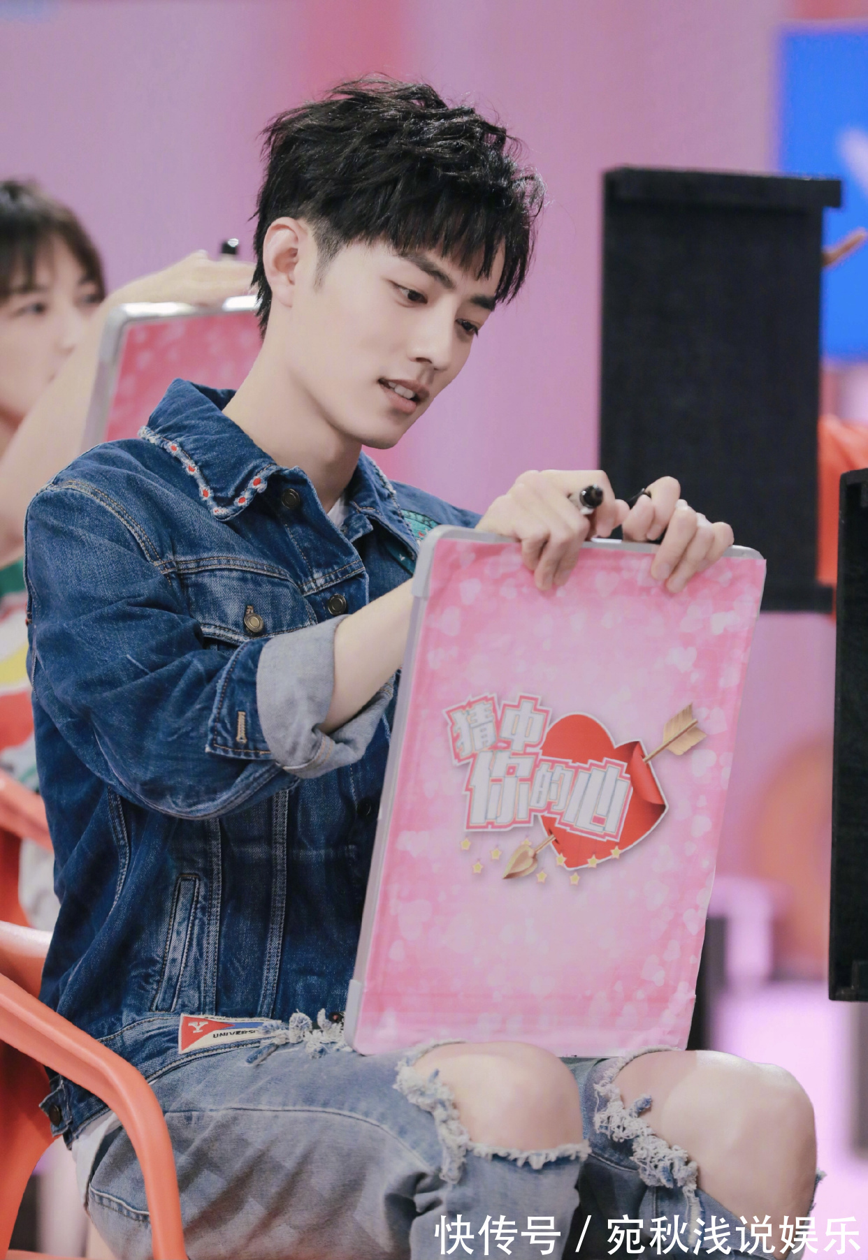 肖戰(zhàn)終于要上綜藝了?謝娜發(fā)出節(jié)目邀約,團(tuán)隊迅速調(diào)整檔期