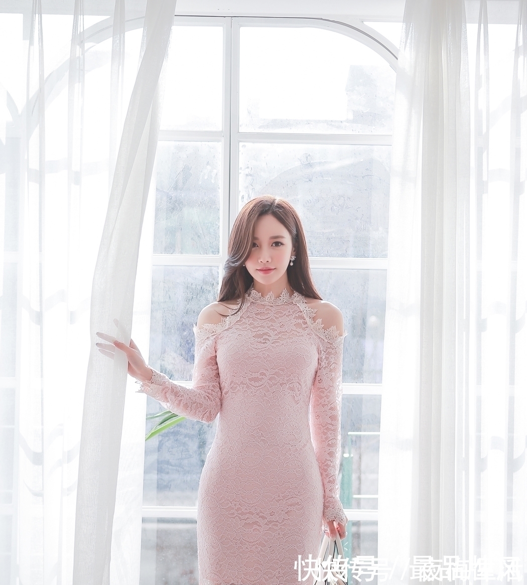 粉红|蕾丝结丝连衣裙，粉红美女的小泡泡，不心动还是男人吗
