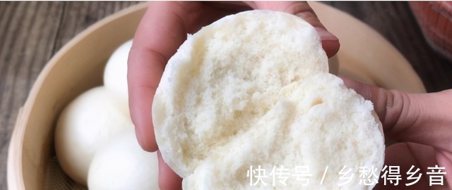 蒸馒头时，别只放酵母和白糖试一试加一点它，馒头蒸出来才香软！