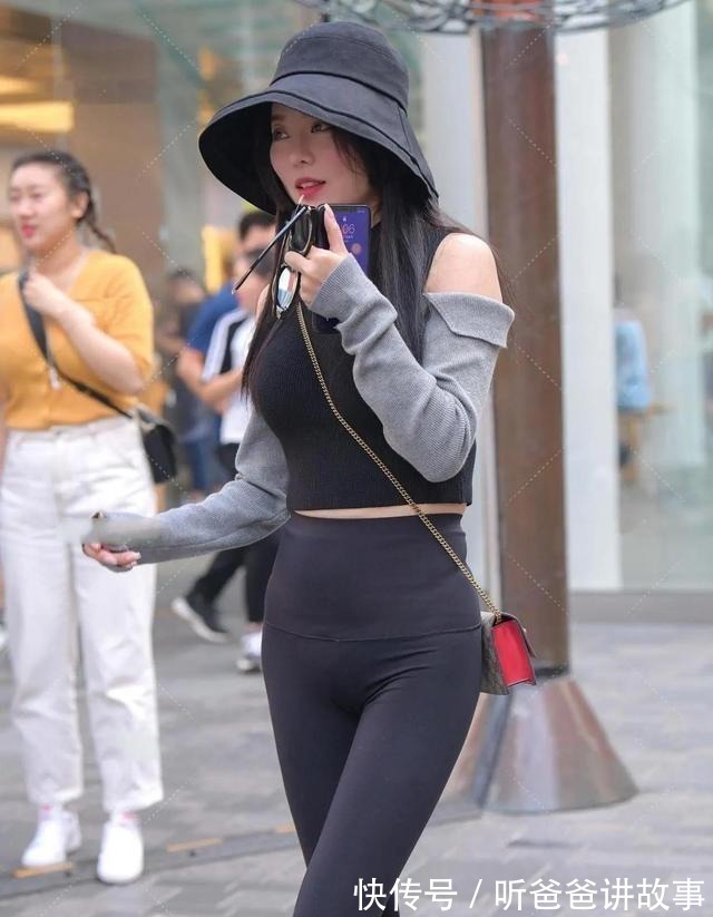 小姐姐 立体精美的瑜伽裤装扮复古感十足,满足你对美的追求,美艳动人!