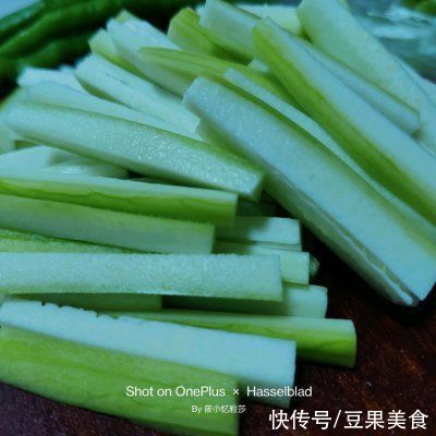 丝瓜条|这道肉沫丝瓜比米其林大厨做的还好吃