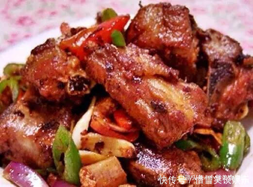 排骨|小胖美食推荐飘香砂锅鸡 雪菜鱼汤 卤味酥排骨